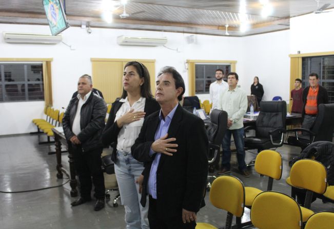 Câmara de São Miguel Arcanjo empossa Vice-prefeito Elias Rodrigues de Paula