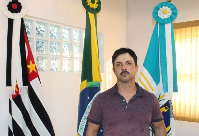 Vereador fala sobre entrega de uniformes na rede municipal de São Miguel Arcanjo